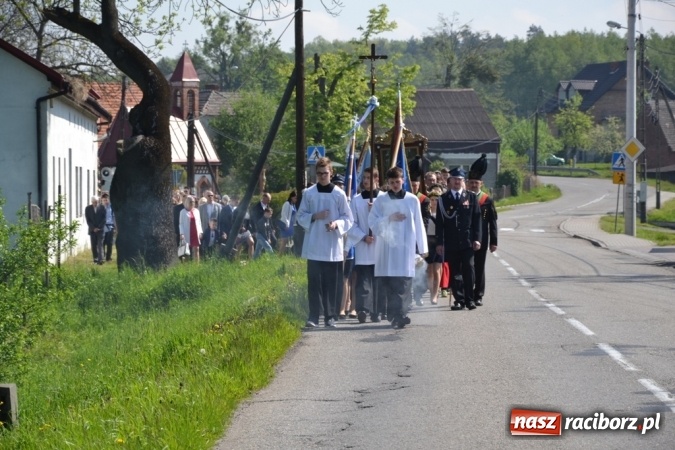 Zdjęcie w galerii na portalu naszraciborz.pl: Procesja św. Izydora Oracza przeszła ulicami Jankowic  wiadomości z regionu