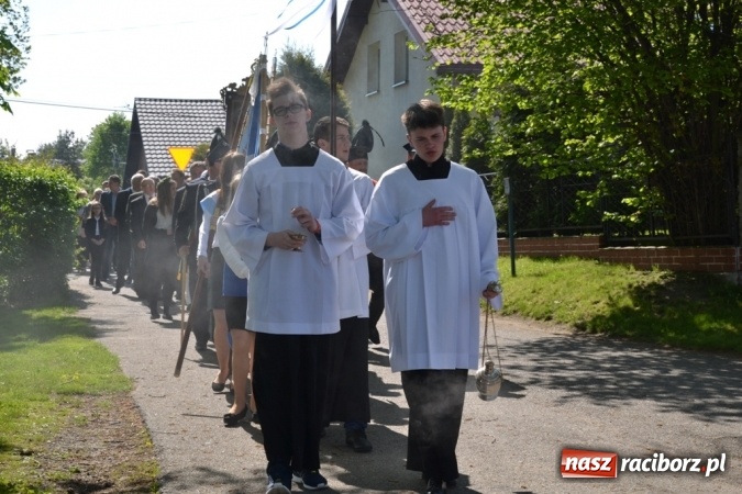 Zdjęcie w galerii na portalu naszraciborz.pl: Procesja św. Izydora Oracza przeszła ulicami Jankowic  wiadomości z regionu