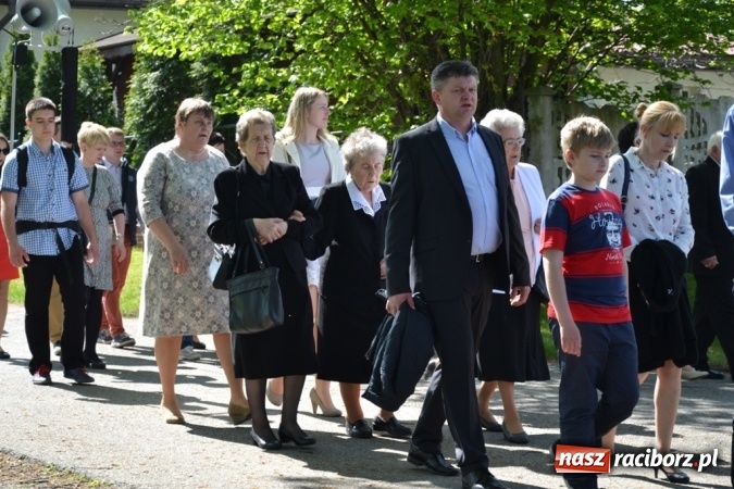 Zdjęcie w galerii na portalu naszraciborz.pl: Procesja św. Izydora Oracza przeszła ulicami Jankowic  wiadomości z regionu