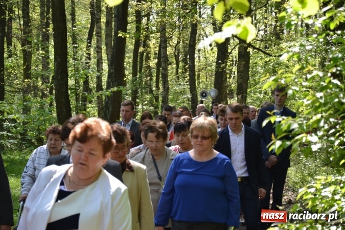 Zdjęcie w galerii na portalu naszraciborz.pl: Procesja św. Izydora Oracza przeszła ulicami Jankowic  wiadomości z regionu