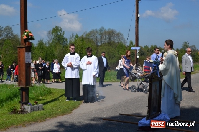 Zdjęcie w galerii na portalu naszraciborz.pl: Procesja św. Izydora Oracza przeszła ulicami Jankowic  wiadomości z regionu