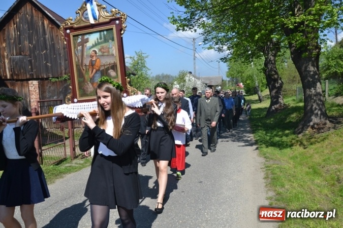 Zdjęcie w galerii na portalu naszraciborz.pl: Procesja św. Izydora Oracza przeszła ulicami Jankowic  wiadomości z regionu