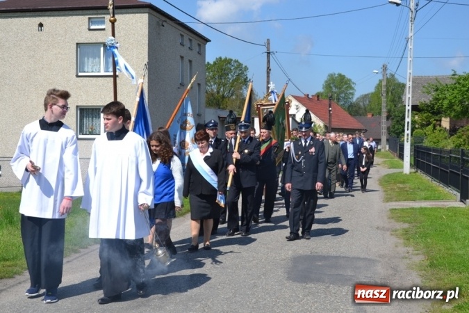Zdjęcie w galerii na portalu naszraciborz.pl: Procesja św. Izydora Oracza przeszła ulicami Jankowic  wiadomości z regionu