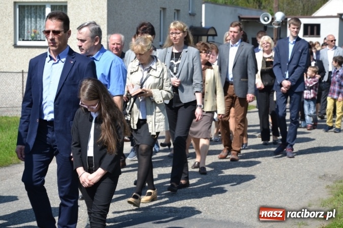 Zdjęcie w galerii na portalu naszraciborz.pl: Procesja św. Izydora Oracza przeszła ulicami Jankowic  wiadomości z regionu