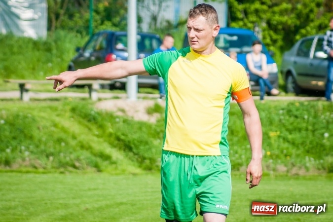 Zdjęcie w galerii na portalu naszraciborz.pl: Derby Raciborza: Konrad Świstowski uratował komplet punktów dla Studziennej wiadomości z regionu