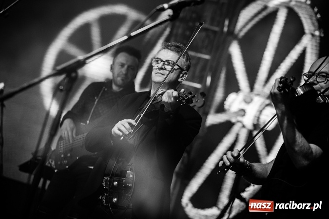 Zdjęcie w galerii na portalu naszraciborz.pl: Golec uOrkiestra na finał pietrowickiej Eko-Wystawy FOTORELACJA wiadomości z regionu