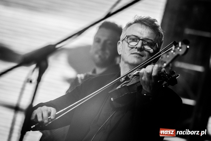 Zdjęcie w galerii na portalu naszraciborz.pl: Golec uOrkiestra na finał pietrowickiej Eko-Wystawy FOTORELACJA wiadomości z regionu