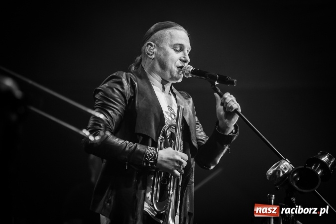 Zdjęcie w galerii na portalu naszraciborz.pl: Golec uOrkiestra na finał pietrowickiej Eko-Wystawy FOTORELACJA wiadomości z regionu