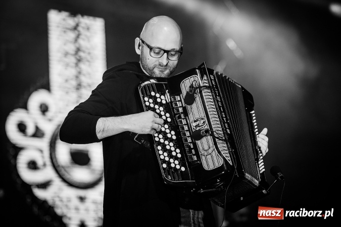 Zdjęcie w galerii na portalu naszraciborz.pl: Golec uOrkiestra na finał pietrowickiej Eko-Wystawy FOTORELACJA wiadomości z regionu