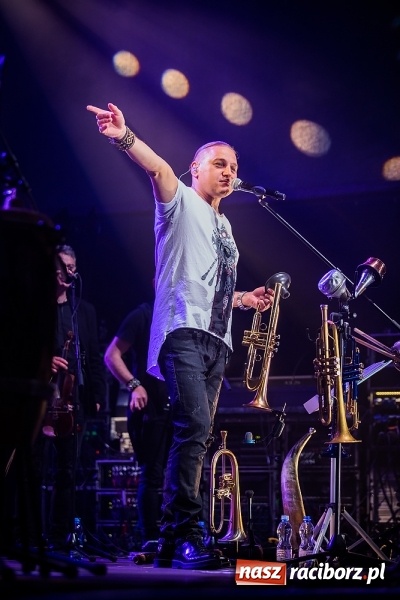 Zdjęcie w galerii na portalu naszraciborz.pl: Golec uOrkiestra na finał pietrowickiej Eko-Wystawy FOTORELACJA wiadomości z regionu