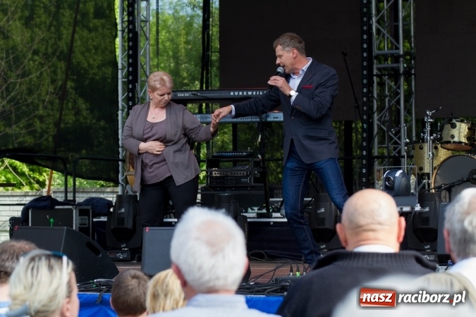 Zdjęcie w galerii na portalu naszraciborz.pl: Krzysztof Respondek i Paweł Gołecki, czyli drugi dzień festynu rodzinnego na pietrowickiej Eko-Wystawie  wiadomości z regionu