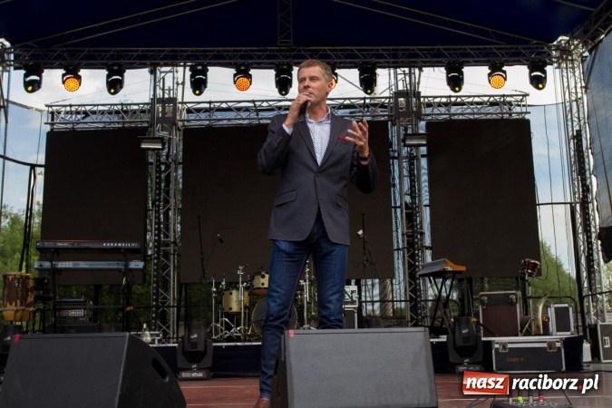 Zdjęcie w galerii na portalu naszraciborz.pl: Krzysztof Respondek i Paweł Gołecki, czyli drugi dzień festynu rodzinnego na pietrowickiej Eko-Wystawie  wiadomości z regionu