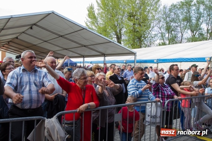 Zdjęcie w galerii na portalu naszraciborz.pl: Krzysztof Respondek i Paweł Gołecki, czyli drugi dzień festynu rodzinnego na pietrowickiej Eko-Wystawie  wiadomości z regionu