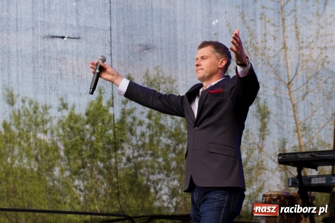 Zdjęcie w galerii na portalu naszraciborz.pl: Krzysztof Respondek i Paweł Gołecki, czyli drugi dzień festynu rodzinnego na pietrowickiej Eko-Wystawie  wiadomości z regionu