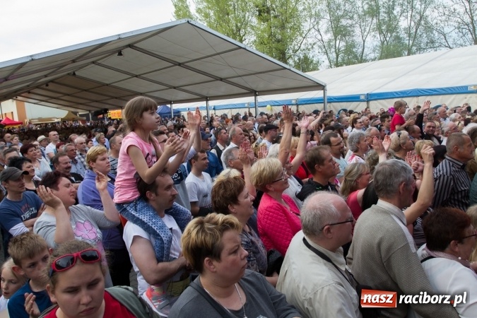 Zdjęcie w galerii na portalu naszraciborz.pl: Krzysztof Respondek i Paweł Gołecki, czyli drugi dzień festynu rodzinnego na pietrowickiej Eko-Wystawie  wiadomości z regionu