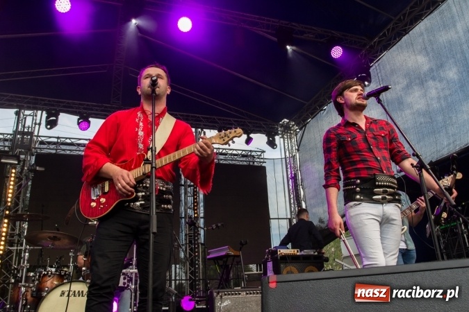 Zdjęcie w galerii na portalu naszraciborz.pl: Krzysztof Respondek i Paweł Gołecki, czyli drugi dzień festynu rodzinnego na pietrowickiej Eko-Wystawie  wiadomości z regionu