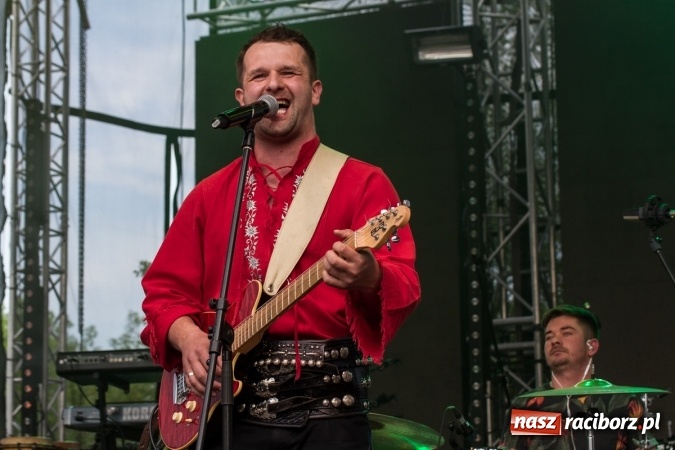 Zdjęcie w galerii na portalu naszraciborz.pl: Krzysztof Respondek i Paweł Gołecki, czyli drugi dzień festynu rodzinnego na pietrowickiej Eko-Wystawie  wiadomości z regionu