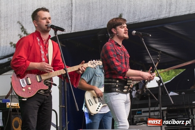 Zdjęcie w galerii na portalu naszraciborz.pl: Krzysztof Respondek i Paweł Gołecki, czyli drugi dzień festynu rodzinnego na pietrowickiej Eko-Wystawie  wiadomości z regionu