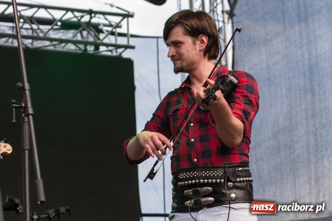 Zdjęcie w galerii na portalu naszraciborz.pl: Krzysztof Respondek i Paweł Gołecki, czyli drugi dzień festynu rodzinnego na pietrowickiej Eko-Wystawie  wiadomości z regionu