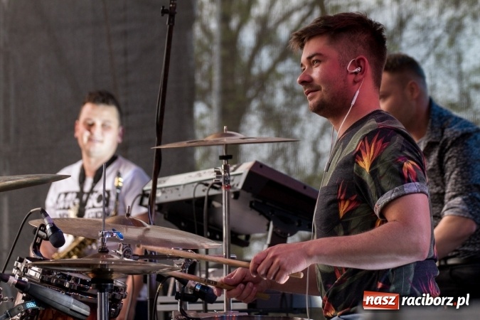 Zdjęcie w galerii na portalu naszraciborz.pl: Krzysztof Respondek i Paweł Gołecki, czyli drugi dzień festynu rodzinnego na pietrowickiej Eko-Wystawie  wiadomości z regionu