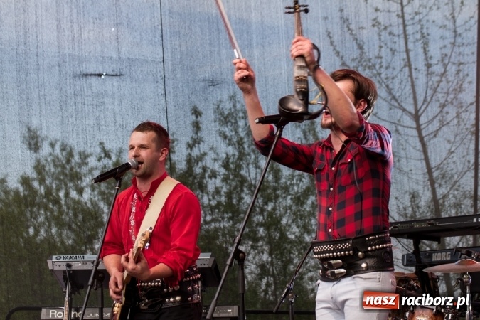 Zdjęcie w galerii na portalu naszraciborz.pl: Krzysztof Respondek i Paweł Gołecki, czyli drugi dzień festynu rodzinnego na pietrowickiej Eko-Wystawie  wiadomości z regionu