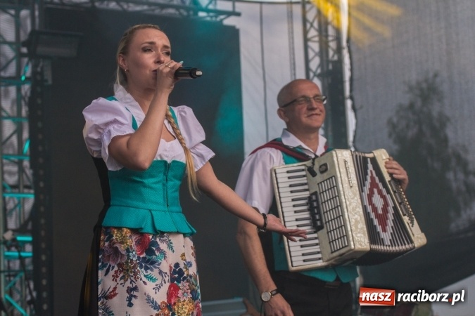Zdjęcie w galerii na portalu naszraciborz.pl: Krzysztof Respondek i Paweł Gołecki, czyli drugi dzień festynu rodzinnego na pietrowickiej Eko-Wystawie  wiadomości z regionu