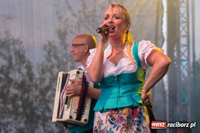 Zdjęcie w galerii na portalu naszraciborz.pl: Krzysztof Respondek i Paweł Gołecki, czyli drugi dzień festynu rodzinnego na pietrowickiej Eko-Wystawie  wiadomości z regionu