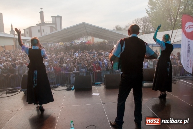 Zdjęcie w galerii na portalu naszraciborz.pl: Krzysztof Respondek i Paweł Gołecki, czyli drugi dzień festynu rodzinnego na pietrowickiej Eko-Wystawie  wiadomości z regionu