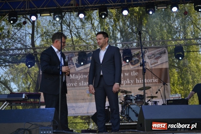 Zdjęcie w galerii na portalu naszraciborz.pl: Majówka z historią w tle w Chałupkach. Gwiazdą Halina Mlynkova wiadomości z regionu