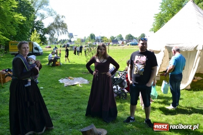 Zdjęcie w galerii na portalu naszraciborz.pl: Majówka z historią w tle w Chałupkach. Gwiazdą Halina Mlynkova wiadomości z regionu