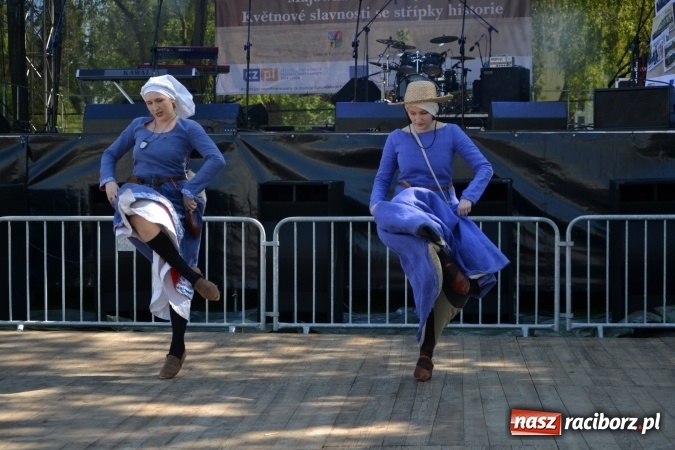 Zdjęcie w galerii na portalu naszraciborz.pl: Majówka z historią w tle w Chałupkach. Gwiazdą Halina Mlynkova wiadomości z regionu