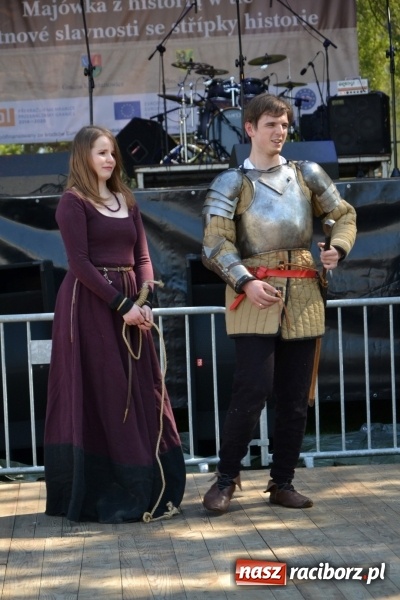 Zdjęcie w galerii na portalu naszraciborz.pl: Majówka z historią w tle w Chałupkach. Gwiazdą Halina Mlynkova wiadomości z regionu