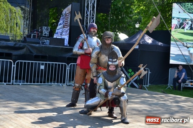 Zdjęcie w galerii na portalu naszraciborz.pl: Majówka z historią w tle w Chałupkach. Gwiazdą Halina Mlynkova wiadomości z regionu