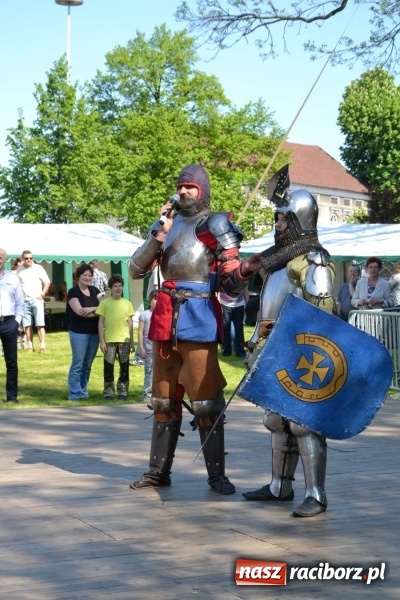 Zdjęcie w galerii na portalu naszraciborz.pl: Majówka z historią w tle w Chałupkach. Gwiazdą Halina Mlynkova wiadomości z regionu