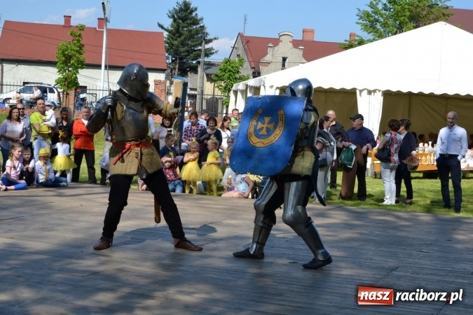 Zdjęcie w galerii na portalu naszraciborz.pl: Majówka z historią w tle w Chałupkach. Gwiazdą Halina Mlynkova wiadomości z regionu