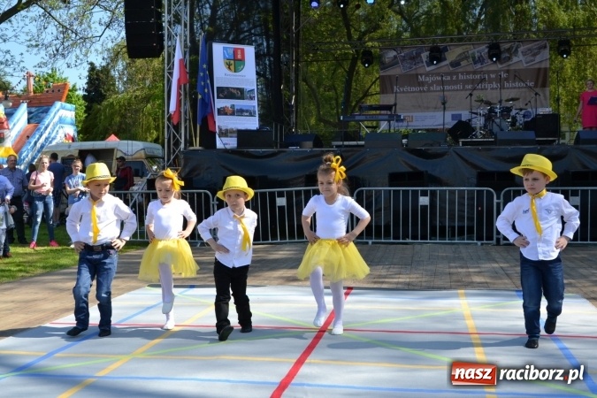 Zdjęcie w galerii na portalu naszraciborz.pl: Majówka z historią w tle w Chałupkach. Gwiazdą Halina Mlynkova wiadomości z regionu