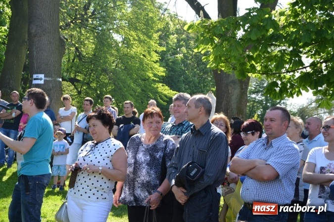 Zdjęcie w galerii na portalu naszraciborz.pl: Majówka z historią w tle w Chałupkach. Gwiazdą Halina Mlynkova wiadomości z regionu