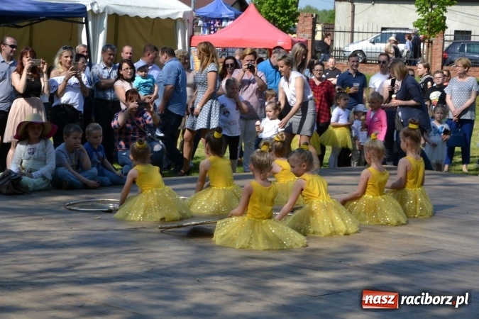 Zdjęcie w galerii na portalu naszraciborz.pl: Majówka z historią w tle w Chałupkach. Gwiazdą Halina Mlynkova wiadomości z regionu