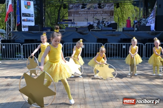 Zdjęcie w galerii na portalu naszraciborz.pl: Majówka z historią w tle w Chałupkach. Gwiazdą Halina Mlynkova wiadomości z regionu
