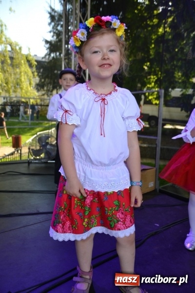 Zdjęcie w galerii na portalu naszraciborz.pl: Majówka z historią w tle w Chałupkach. Gwiazdą Halina Mlynkova wiadomości z regionu