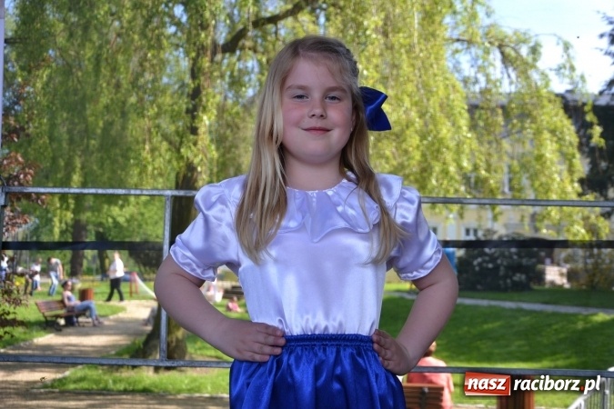 Zdjęcie w galerii na portalu naszraciborz.pl: Majówka z historią w tle w Chałupkach. Gwiazdą Halina Mlynkova wiadomości z regionu