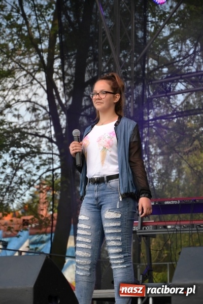 Zdjęcie w galerii na portalu naszraciborz.pl: Majówka z historią w tle w Chałupkach. Gwiazdą Halina Mlynkova wiadomości z regionu