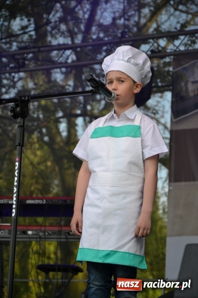 Zdjęcie w galerii na portalu naszraciborz.pl: Majówka z historią w tle w Chałupkach. Gwiazdą Halina Mlynkova wiadomości z regionu