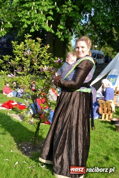 Zdjęcie w galerii na portalu naszraciborz.pl: Majówka z historią w tle w Chałupkach. Gwiazdą Halina Mlynkova wiadomości z regionu