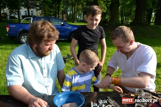 Zdjęcie w galerii na portalu naszraciborz.pl: Majówka z historią w tle w Chałupkach. Gwiazdą Halina Mlynkova wiadomości z regionu