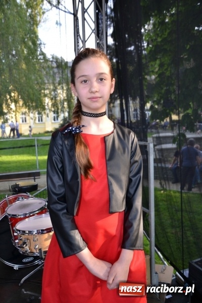 Zdjęcie w galerii na portalu naszraciborz.pl: Majówka z historią w tle w Chałupkach. Gwiazdą Halina Mlynkova wiadomości z regionu