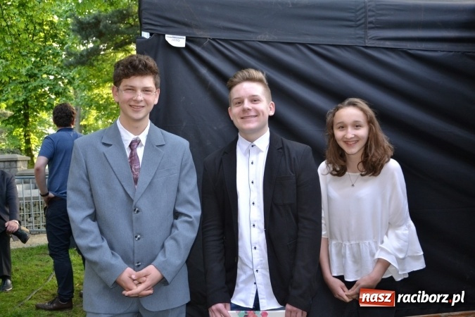 Zdjęcie w galerii na portalu naszraciborz.pl: Majówka z historią w tle w Chałupkach. Gwiazdą Halina Mlynkova wiadomości z regionu