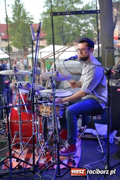 Zdjęcie w galerii na portalu naszraciborz.pl: Majówka z historią w tle w Chałupkach. Gwiazdą Halina Mlynkova wiadomości z regionu