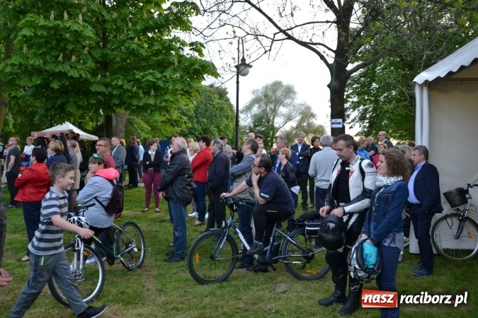 Zdjęcie w galerii na portalu naszraciborz.pl: Majówka z historią w tle w Chałupkach. Gwiazdą Halina Mlynkova wiadomości z regionu