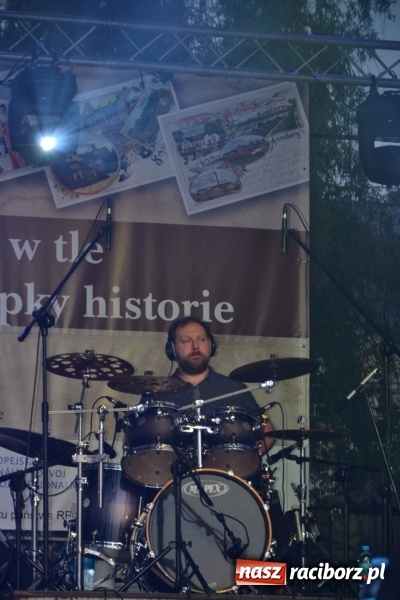 Zdjęcie w galerii na portalu naszraciborz.pl: Majówka z historią w tle w Chałupkach. Gwiazdą Halina Mlynkova wiadomości z regionu